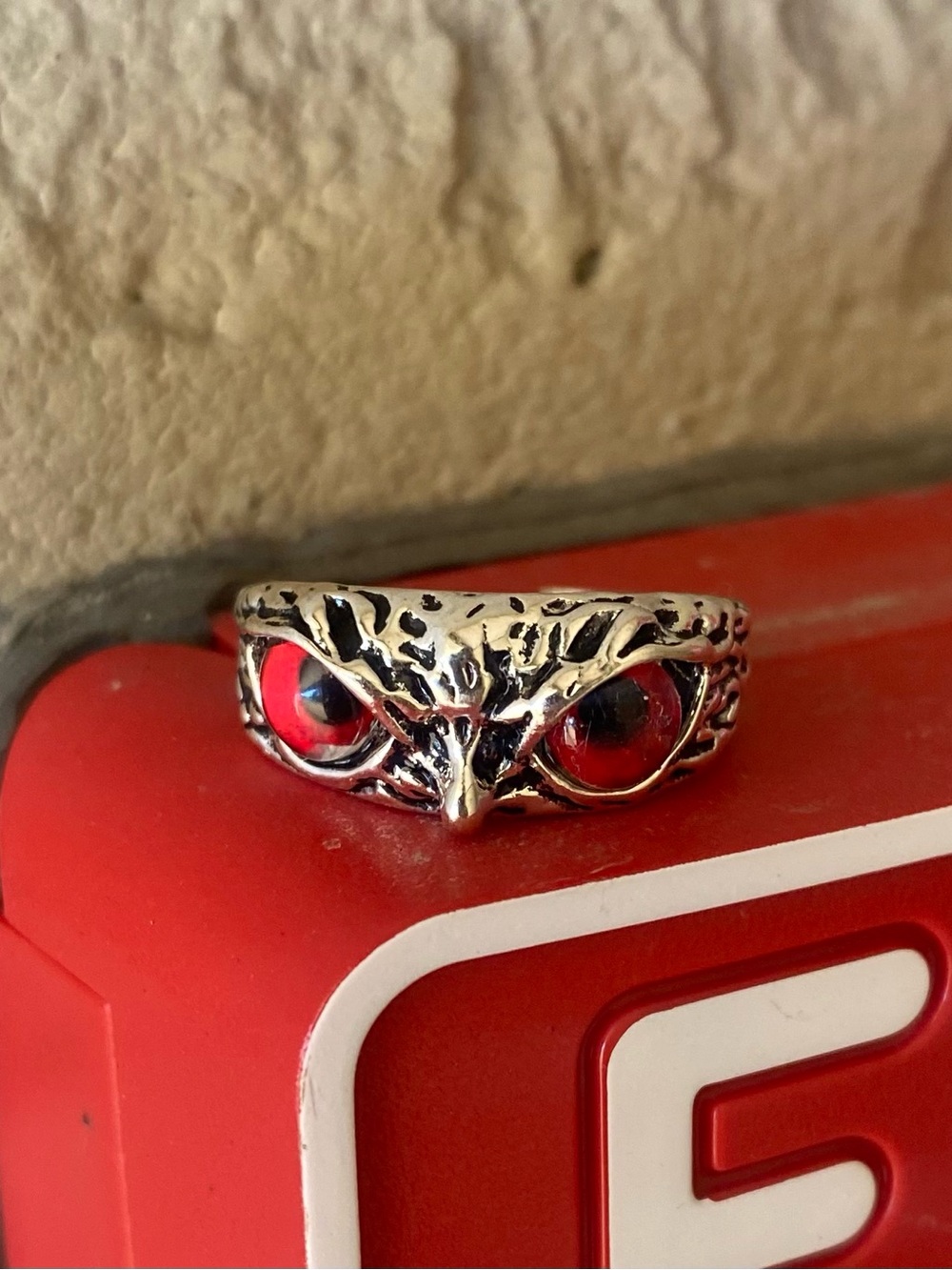Stamped Sterling Silver 990 Vivid Red Eyed Owl Ring Size 9